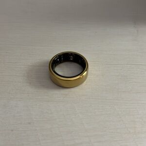 Gold Horizon Oura ring gen 3, size 9